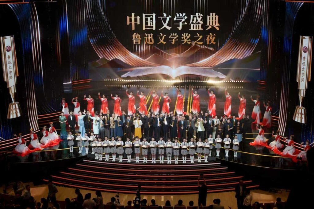 Lu Xun Prize winners explore truth, love and the meaning of life